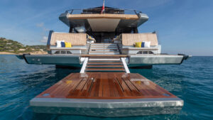 WALLYWHY200 FULL-WIDE-BODY SUPERYACHT DESIGN, SPACE AND SPEED